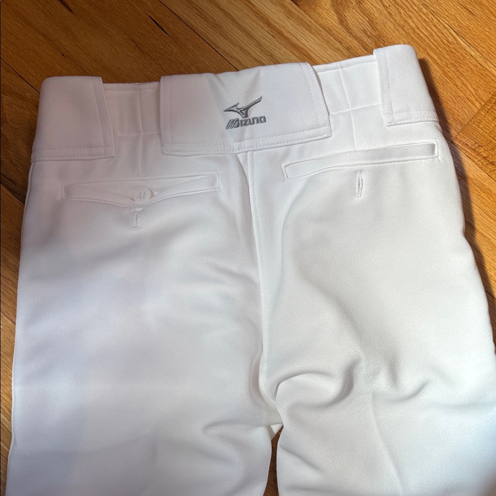 • Mizuno • - Picture 5 of 5
